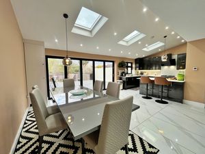 Photo 6- click for photo gallery